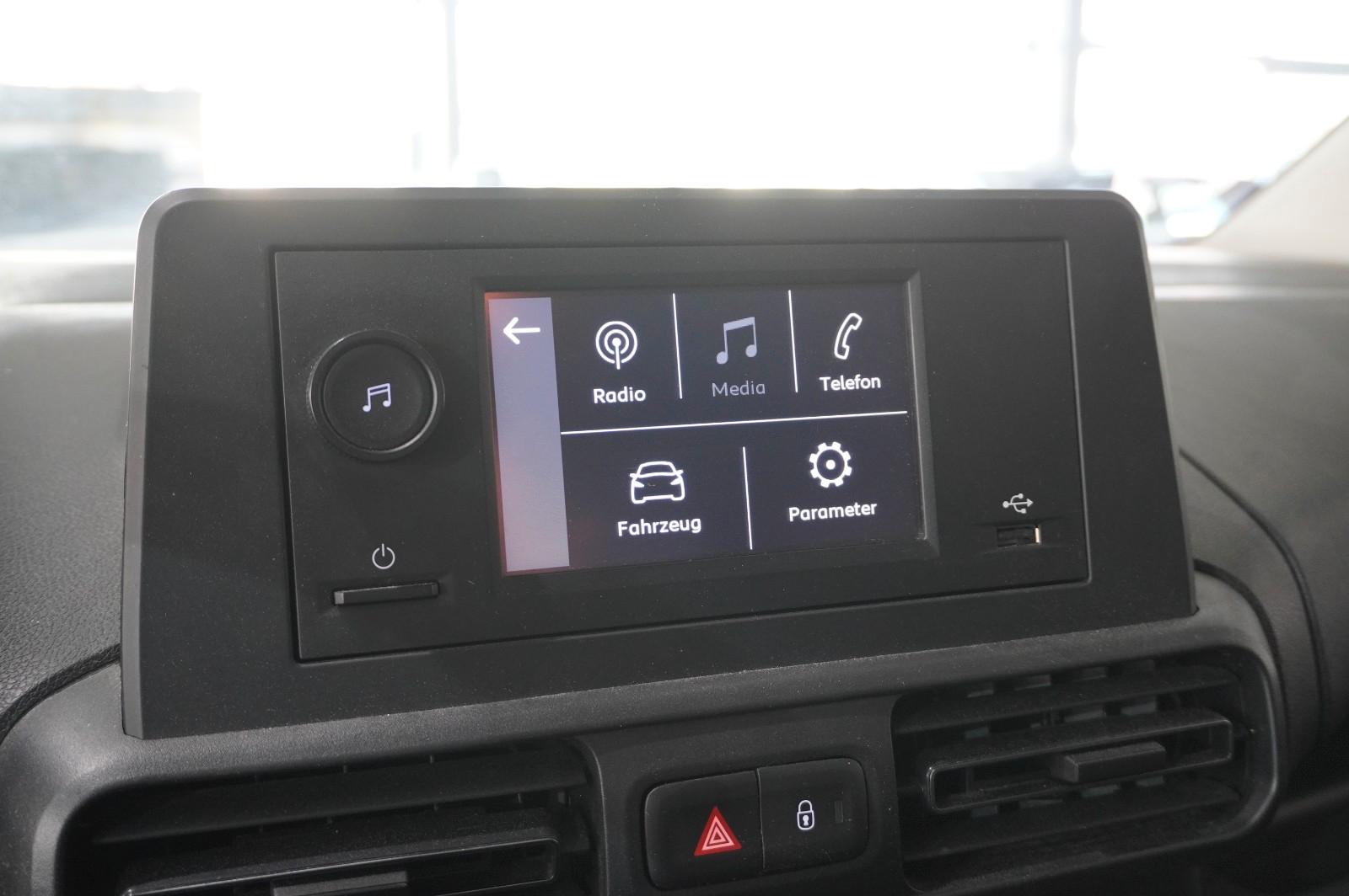 Opel Combo-e LIFE EDITION 11KW KLIMA/PDC/TEMP./DAB+
