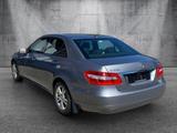 Mercedes-Benz E 220 E 220 CDI BlueEfficiency AHK - Mercedes-Benz E 220: Cdi Blueefficiency
