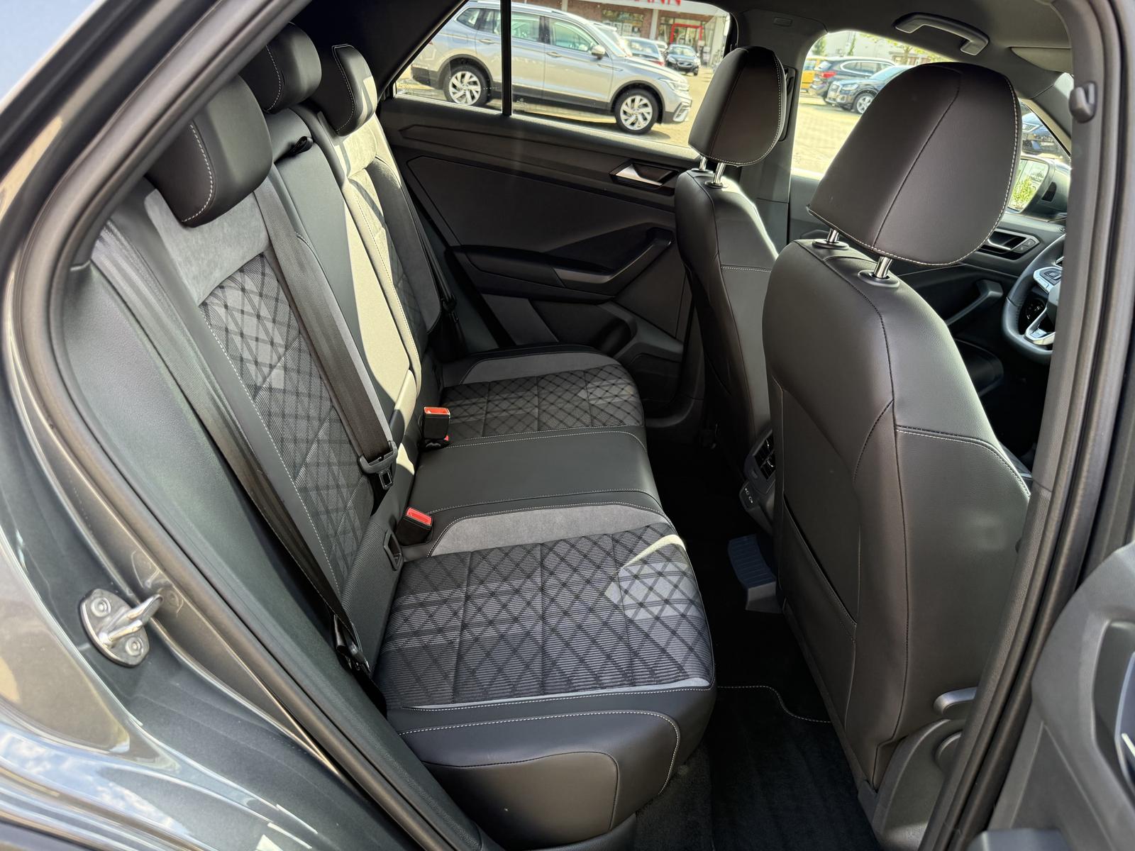 Volkswagen T-Roc R-Line,18-Zoll,IQ-Drive,R.Kam,Kessy,Side., миниатюра 21