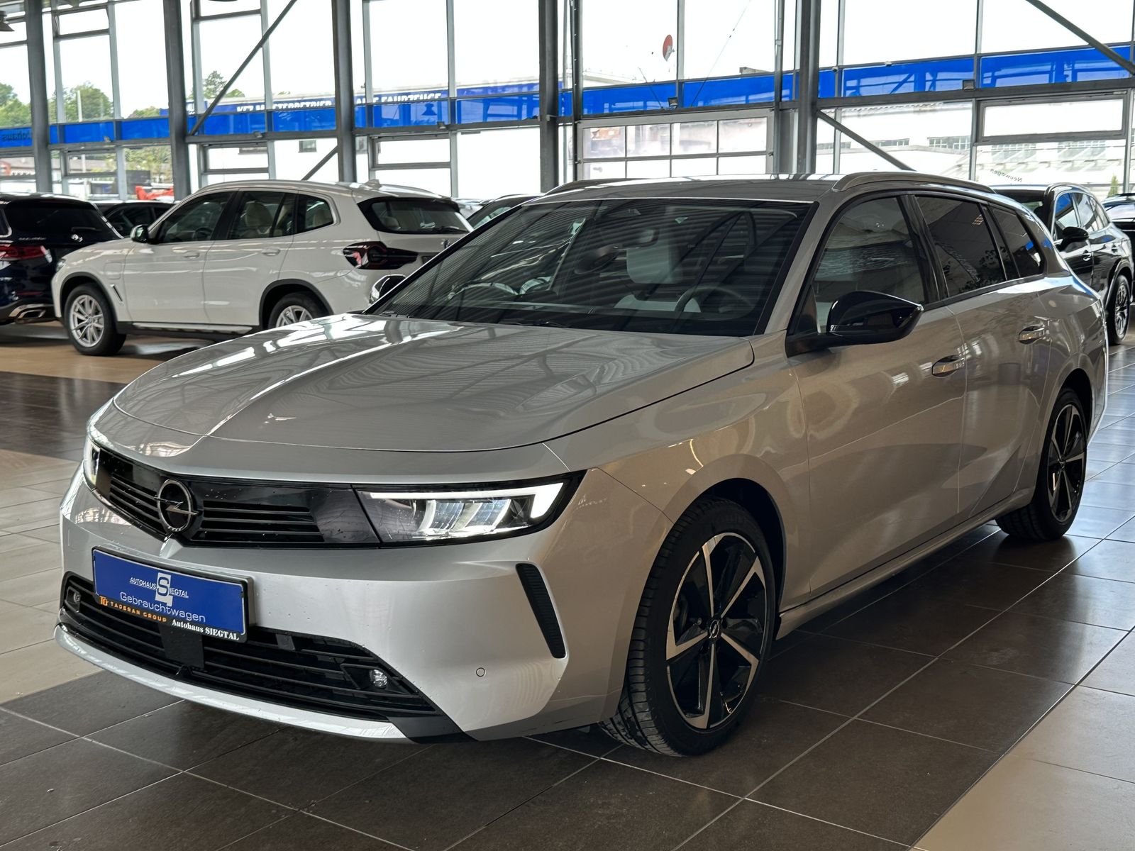 Opel Astra Elegance*R-Cam*CarPlay*ACC*Navi*DAB-Tuner* imagem 3