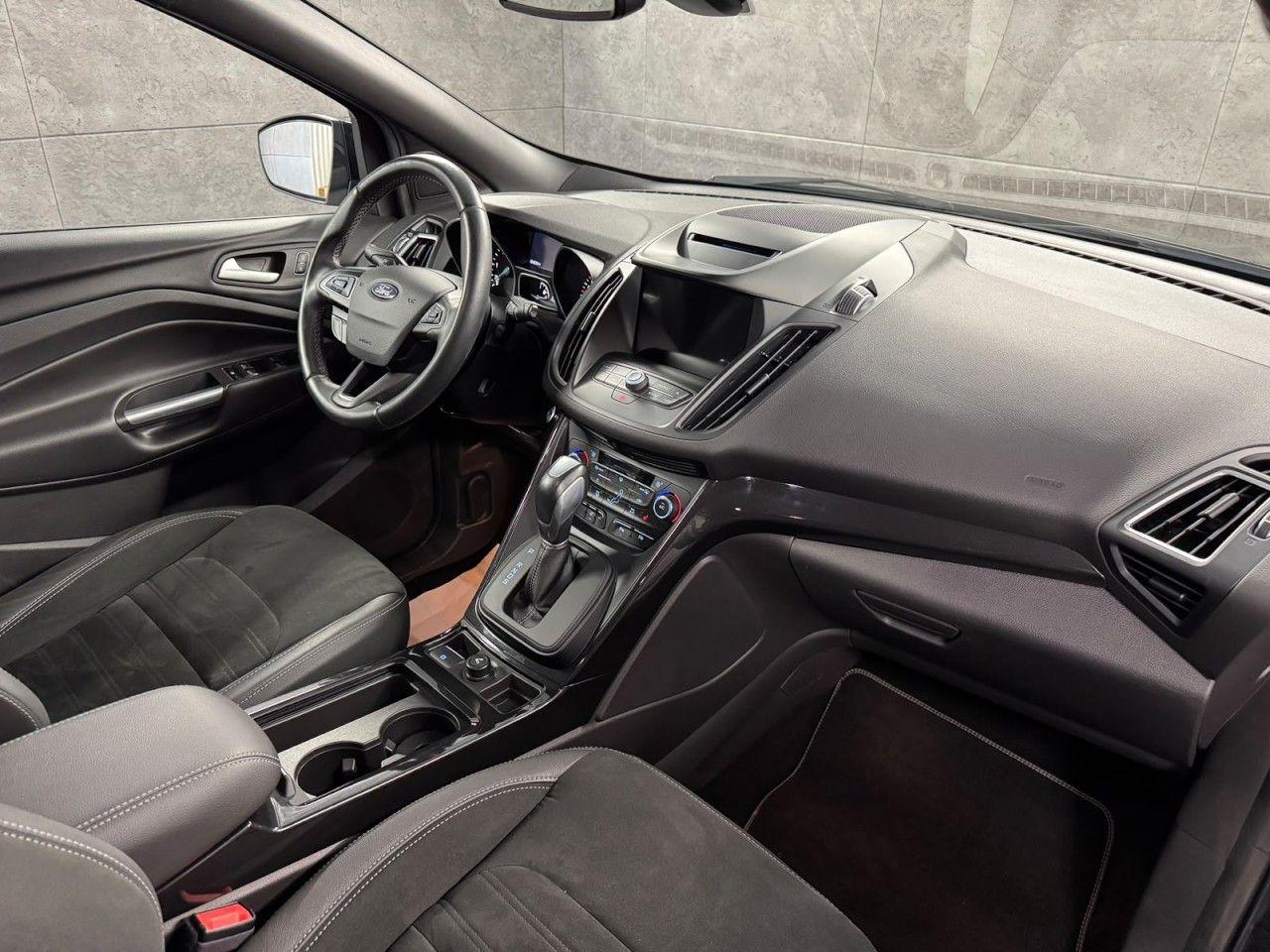 Ford Kuga 2.0 TDCi ST-Line AWD Aut*Navi*Bi-Xenon*AHK