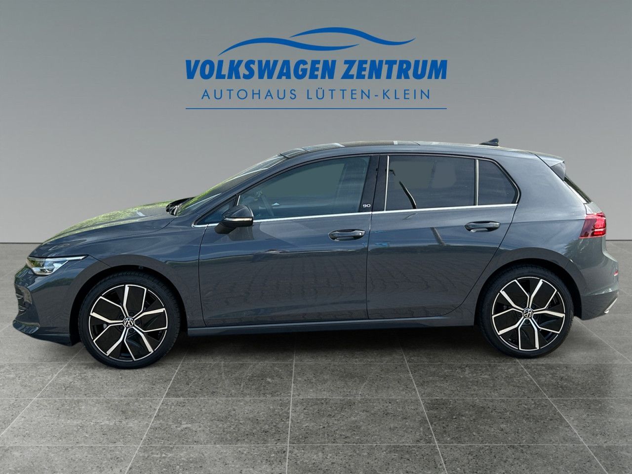 Volkswagen Golf VIII 1.5 TSI DSG Edition 50,PANO DCC HUD foto 3