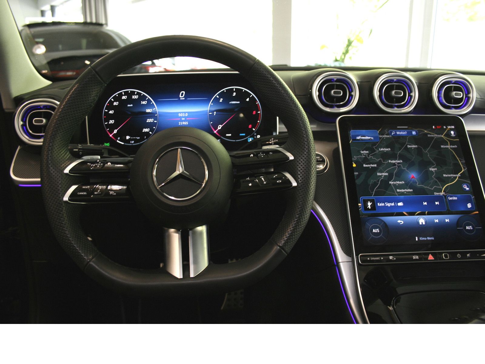 Fahrzeugabbildung Mercedes-Benz C 200 d AMG Plus *AHK*Pano-Dach*Night*Memory