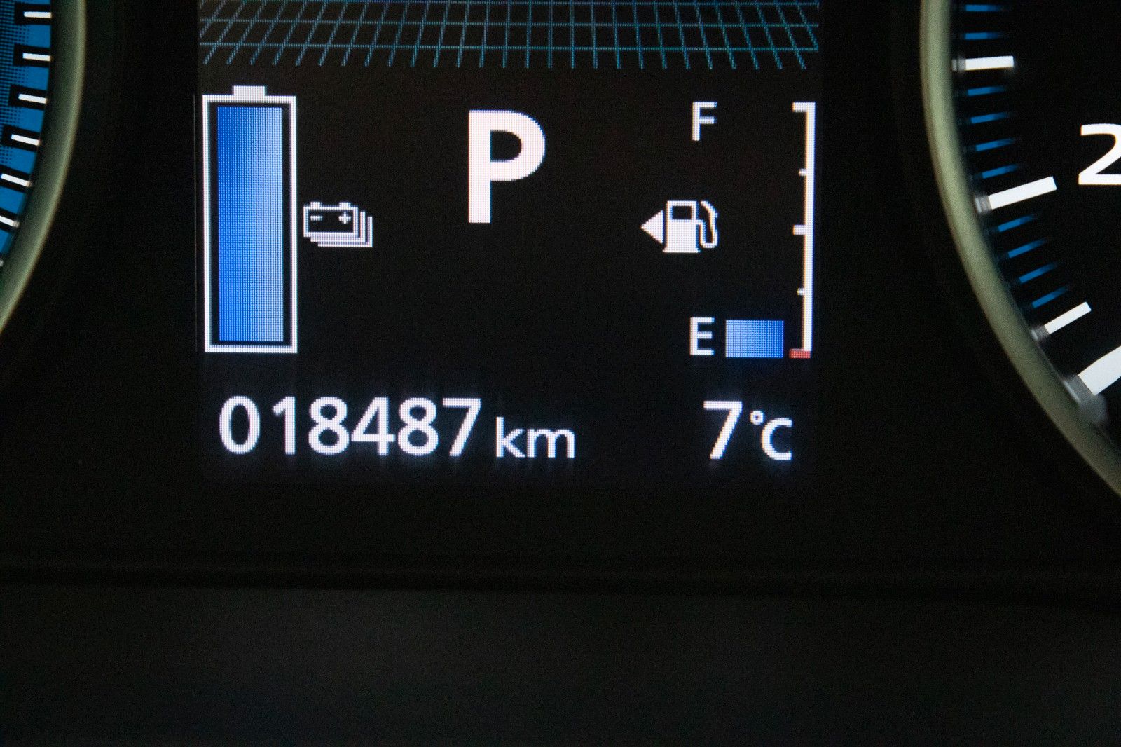 Fahrzeugabbildung Mitsubishi Eclipse Cross 2.4l Basis PHEV 4WD Temp.Tel.