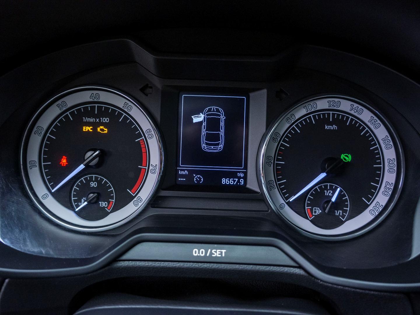 Skoda Octavia Style AUTOMATIK WINTERPAKET NAVI  (GW91)