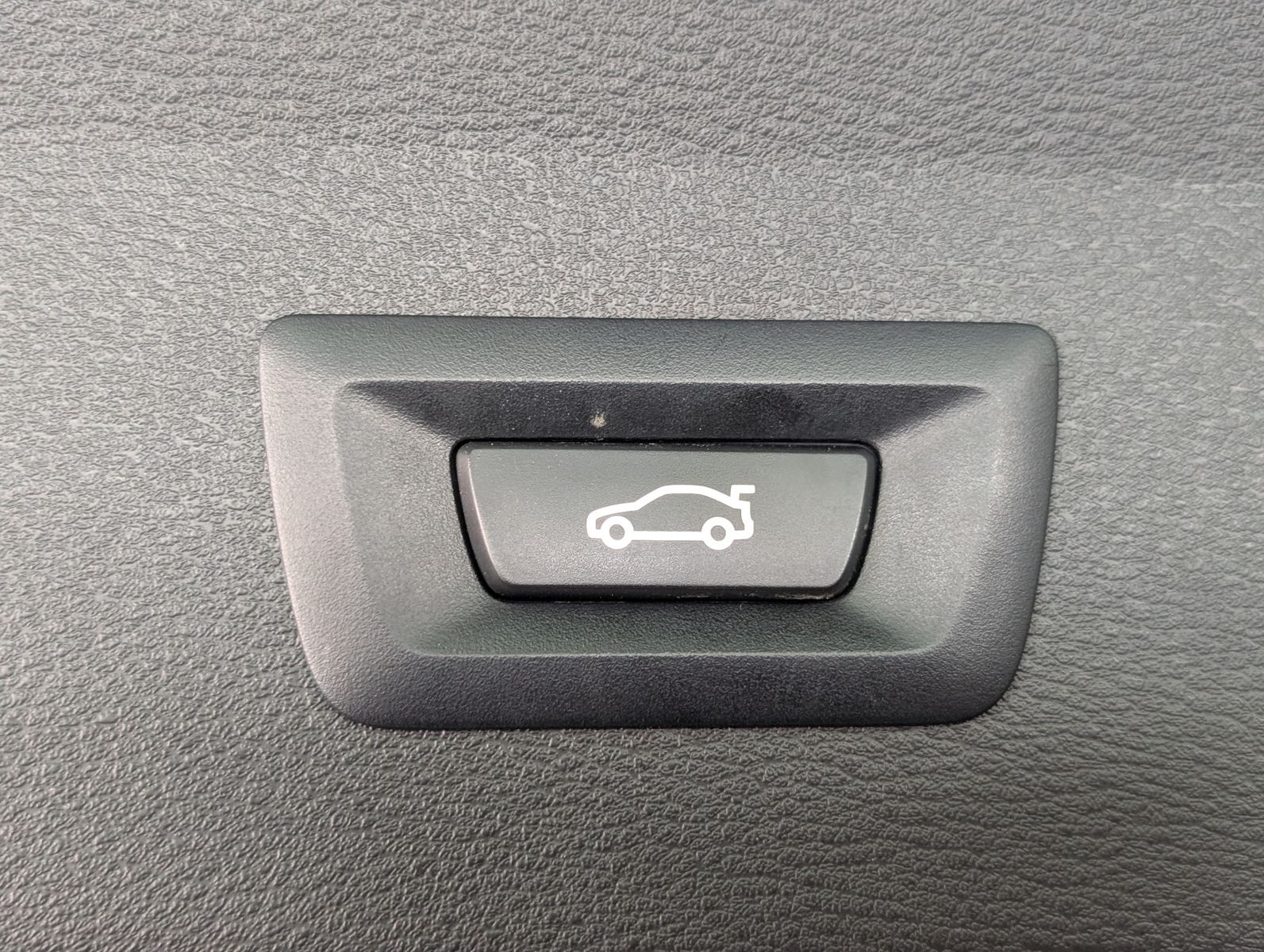 Fahrzeugabbildung BMW X1 xDrive 25e Advantage AHK LED APP VIRT SoH 87%