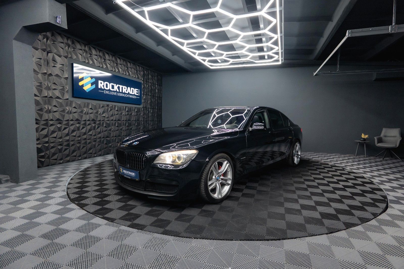 Fahrzeugabbildung BMW 740d M-Sport Black Edition *FULL Options*LESEN!*