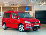 Volkswagen Caddy-DSG-Behindertengerecht-Rampe - rote Volkswagen Caddy