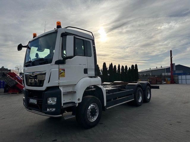 MAN TGS 33.500 6x6 chassis