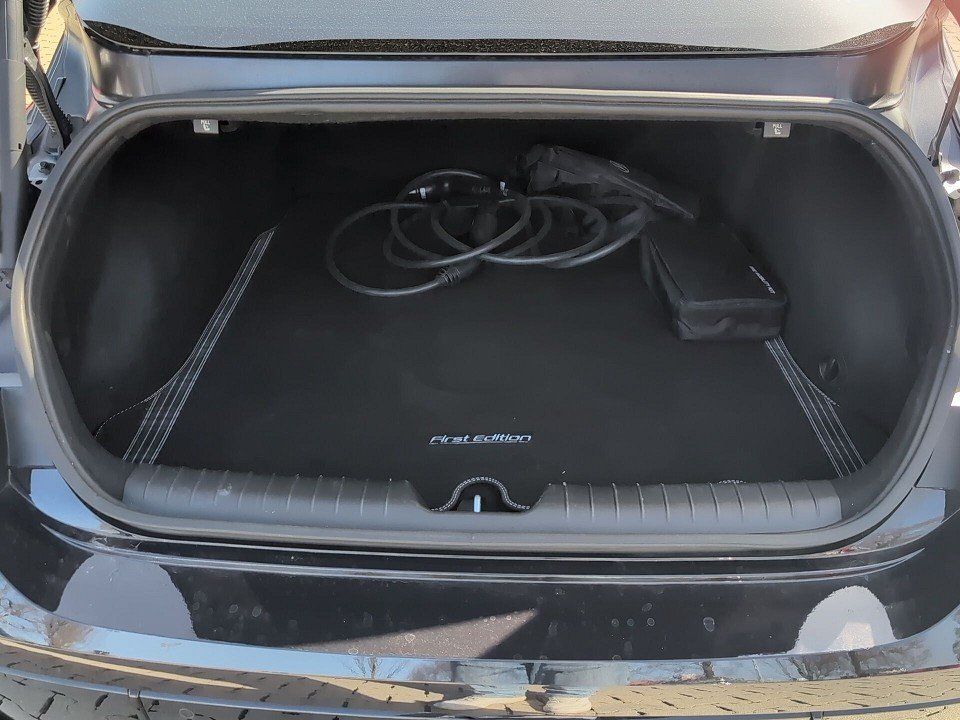 Fahrzeugabbildung Hyundai IONIQ 6 77kWh 4WD FIRST EDITION !GARANTIE-03/31!