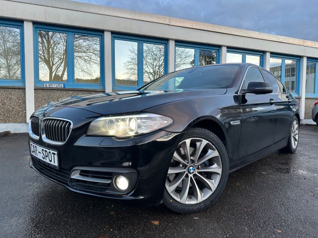 BMW 520d xDrive*FACELIFT*SHZ*AHK*Service Neu*