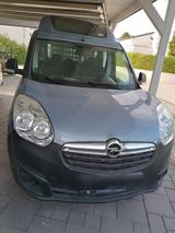 Opel Combo 1.4 Benzin mit behindertengerec... - Opel Combo B mit Benzin-Antrieb