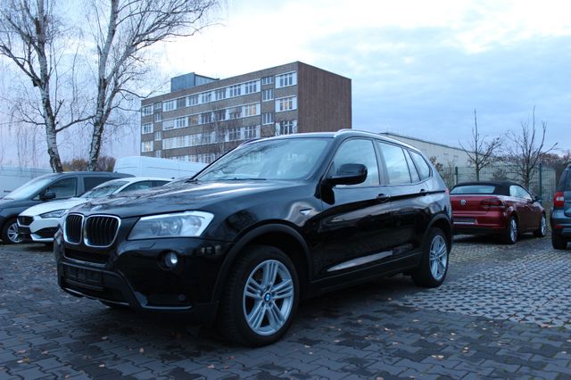 BMW X3 xDrive20d ° PDC°Schiedach°Navi°Kamera°StzHz