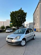 Ford Fiesta - Ford Fiesta aus 2009 mit Diesel-Antrieb