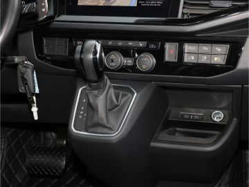 Volkswagen T6.1 Multivan Highline 4MOTION 2.0 TDI DSG *VOLL