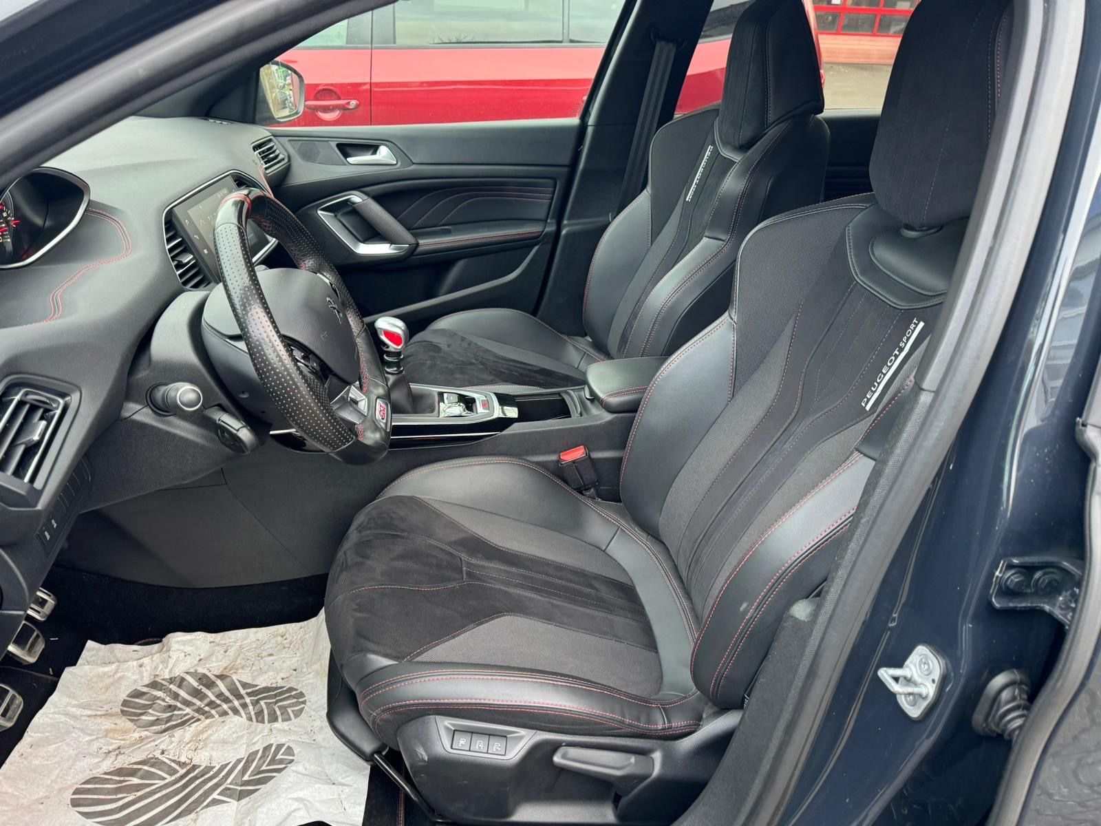 Fahrzeugabbildung Peugeot 308 GTi Massage+Navi+Kamera+Leder+Panorama