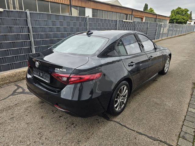 Alfa Romeo Giulia 2.0 Turbo 16V 147kW AT8 B-Tech
