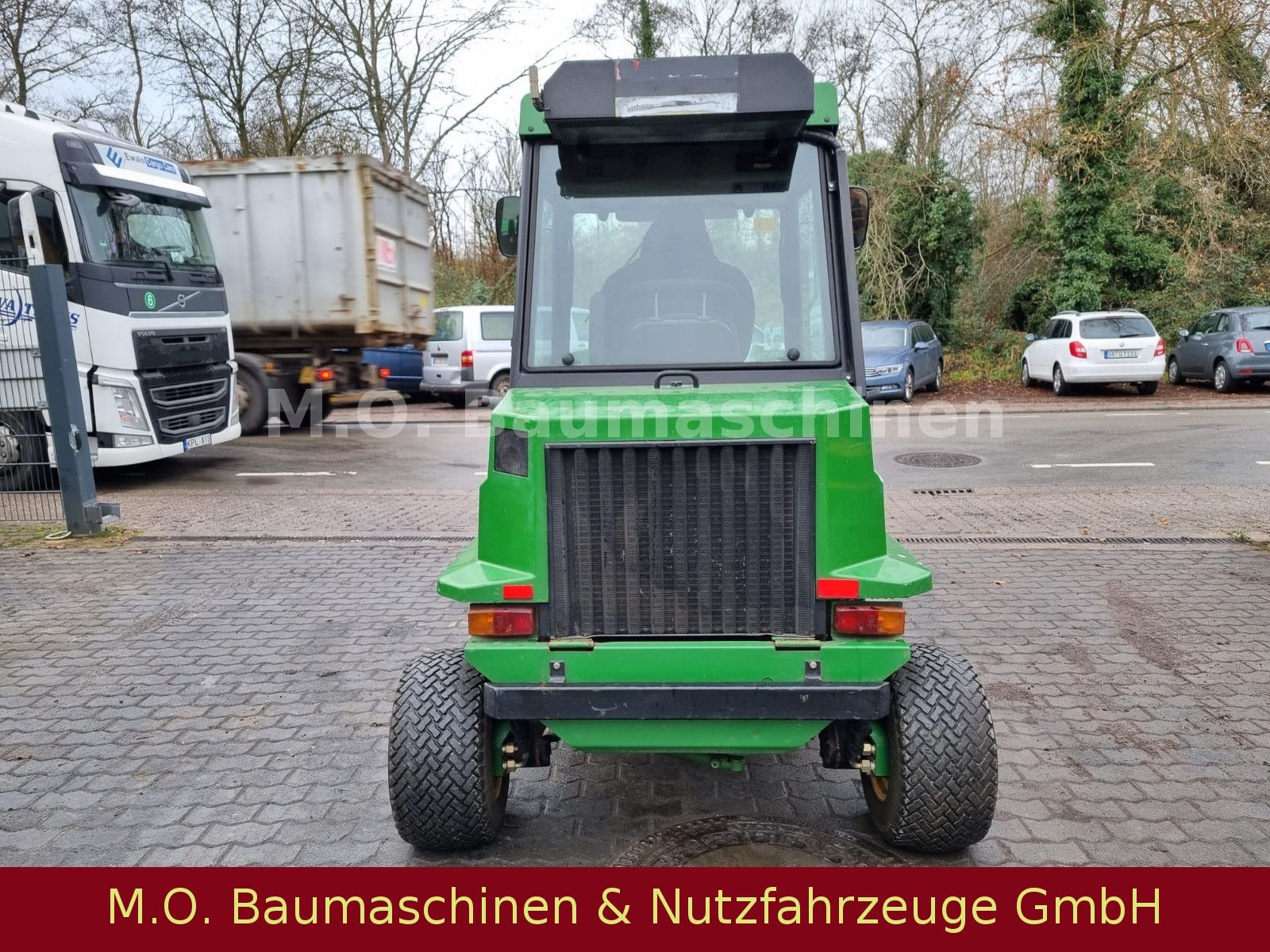 Fahrzeugabbildung John Deere Roberine 1203