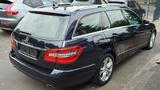 Mercedes-Benz E 300 CDI Avantgarde-SSD-Leder-Navi-Parkführung- - Mercedes-Benz E 300: Cdi