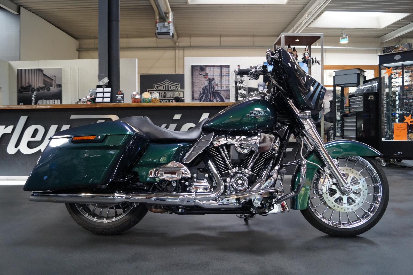 Harley-Davidson STREET GLIDE SPECIAL 2.4 Liter 157PS JEKILL&HYDE