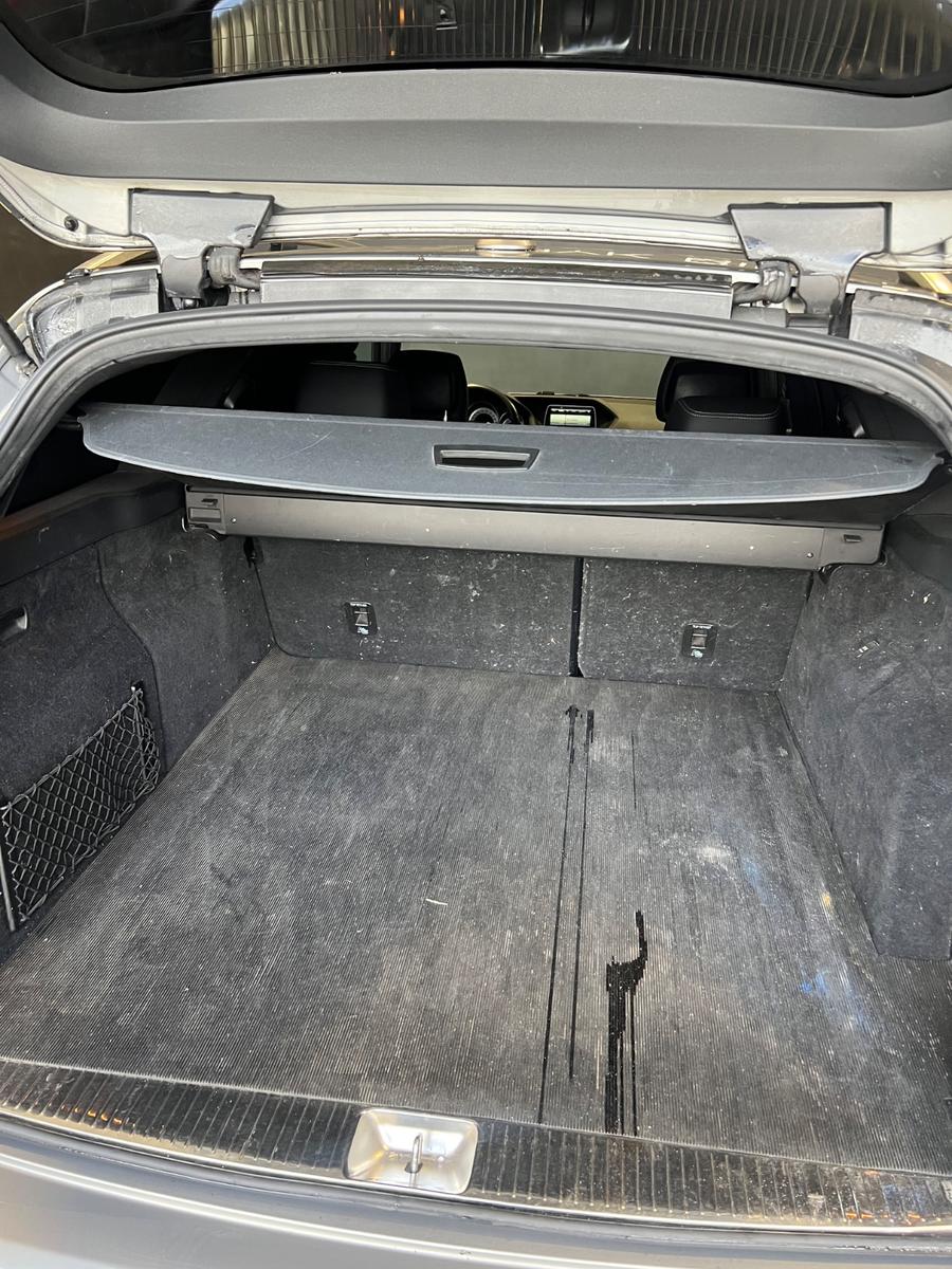 Mercedes-Benz E220 2015 — photo 10