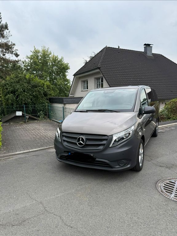Image of Mercedes-Benz Vito