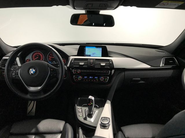 BMW 330iA Touring xDrive M Sport NAV LED PDC