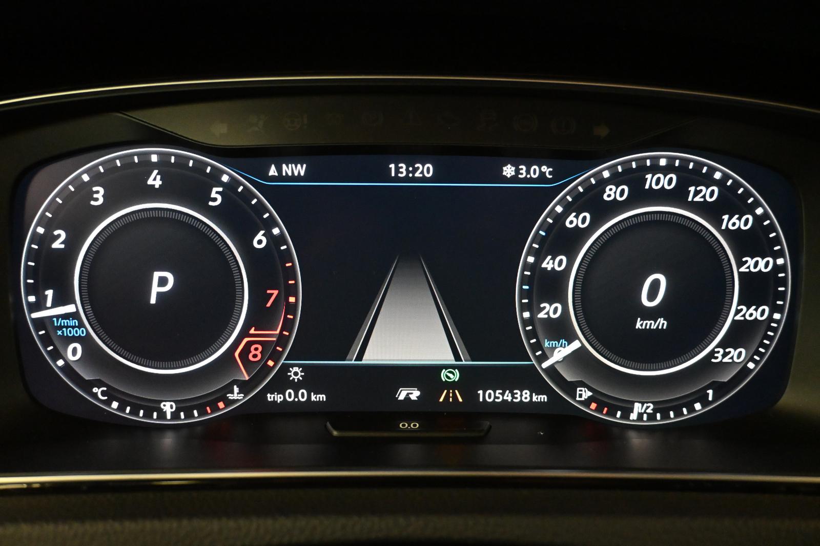 Volkswagen Golf 7 R 4M *MATRIX*DYNAUDIO*DCC*VIRTUAL*ACC*SHZ