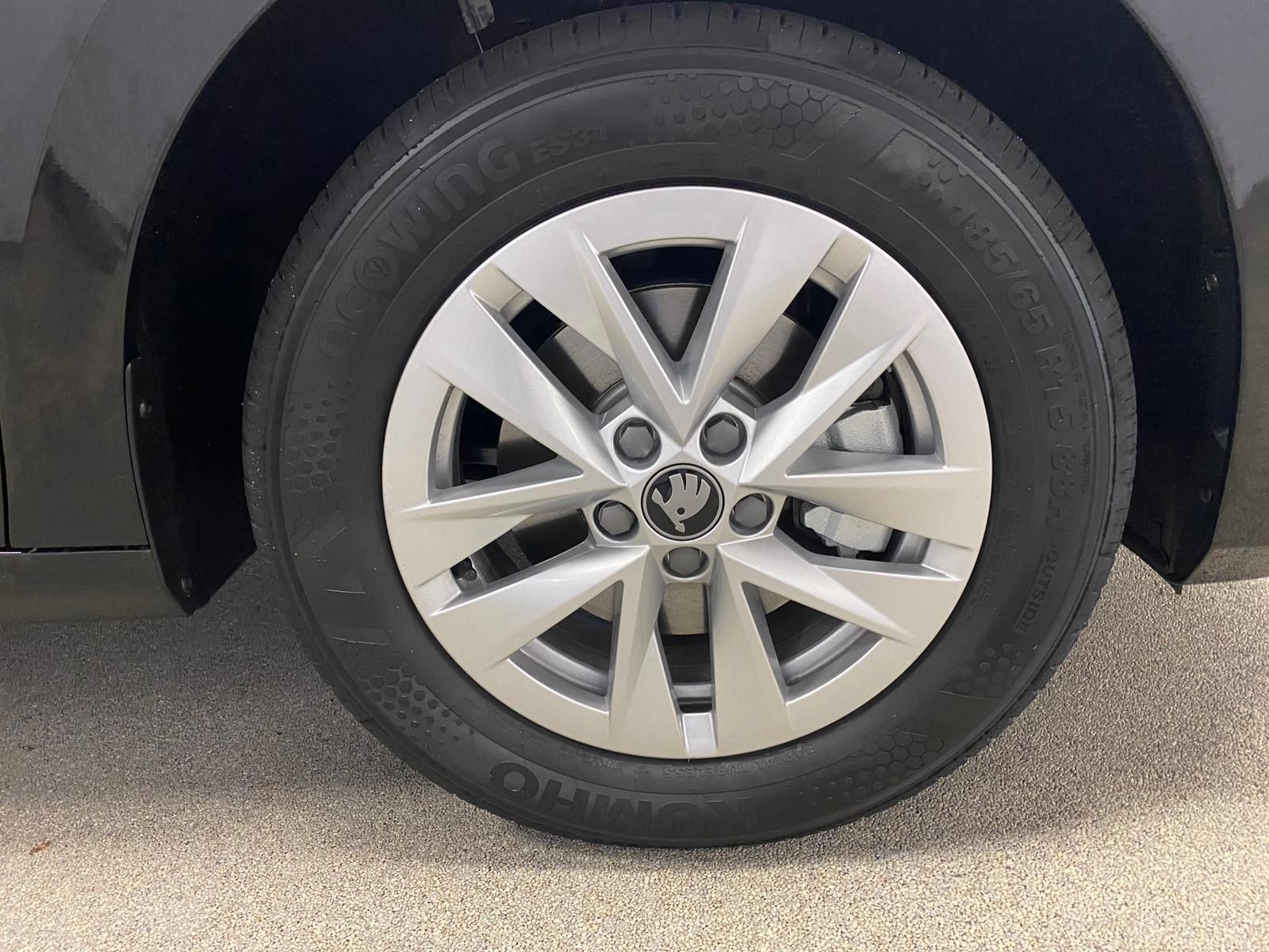 Fahrzeugabbildung SKODA Fabia 1.0 TSI DSG Selection APP+RFK+KLIMA+GA2031