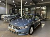 Volkswagen Passat 1.6 TDI BMT Comfortline ACC Navi Massage - Volkswagen Passat: Kombi, 6.1