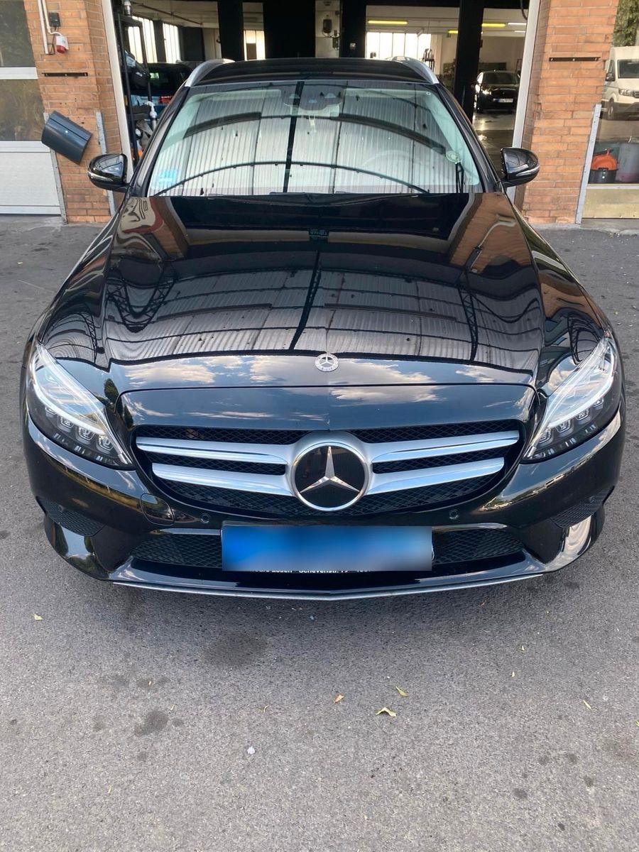 MERCEDES-BENZ Mercedes C300 d T-Modell AMG 245 PS Head-U...