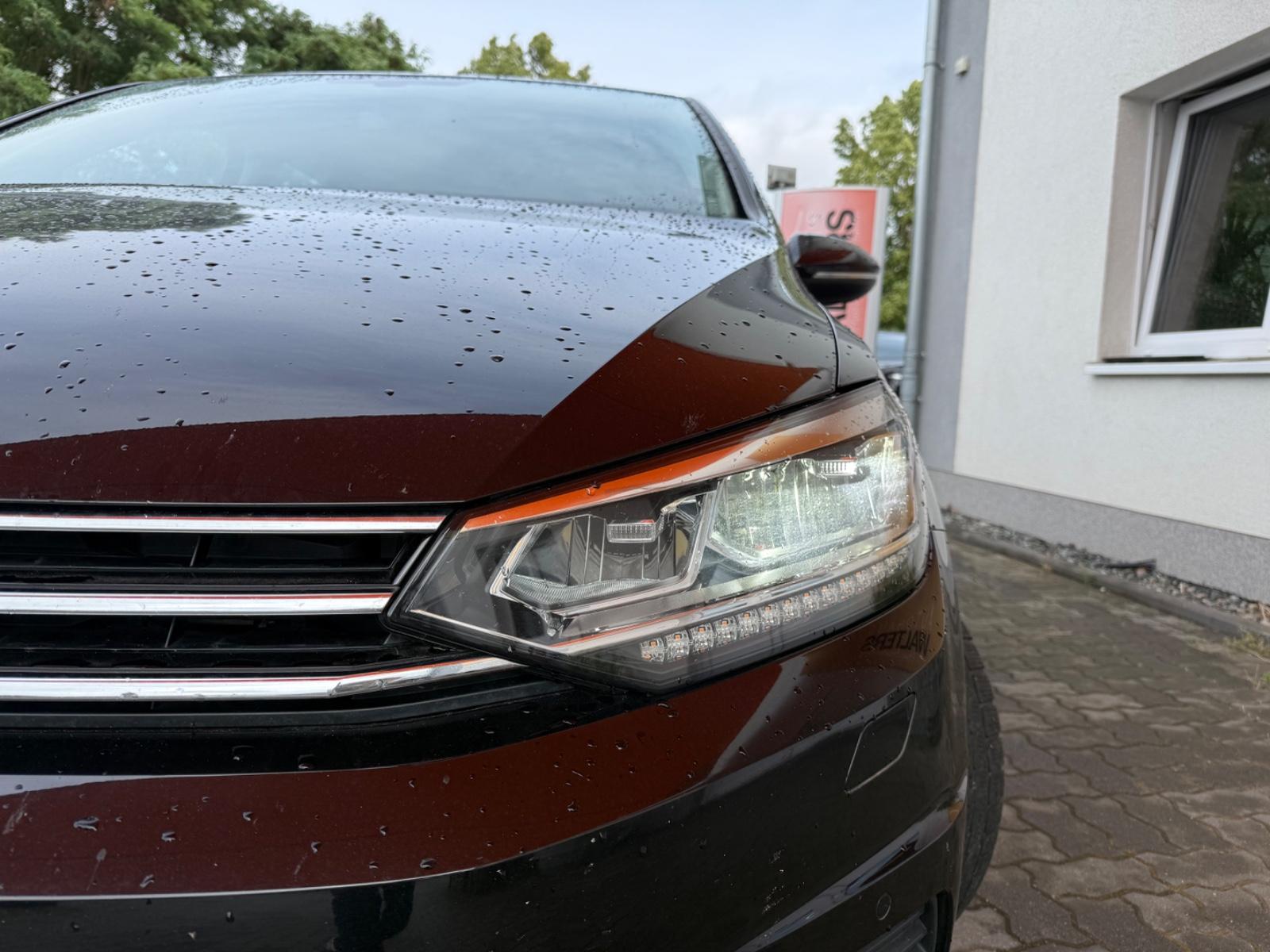 Volkswagen Touran Comfortline=7.Sitzer = 298,- € Monat =, миниатюра 7