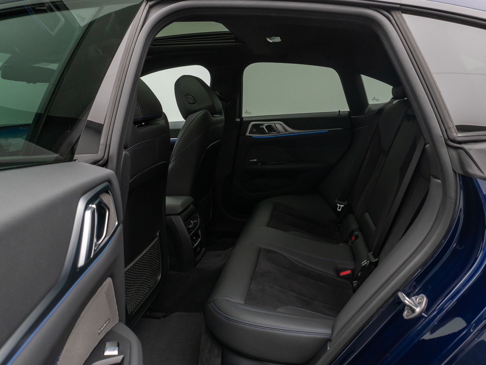 Fahrzeugabbildung BMW i4 M50 Gran Coupé 360°DAB HUD H/K Glasdach 20Zol