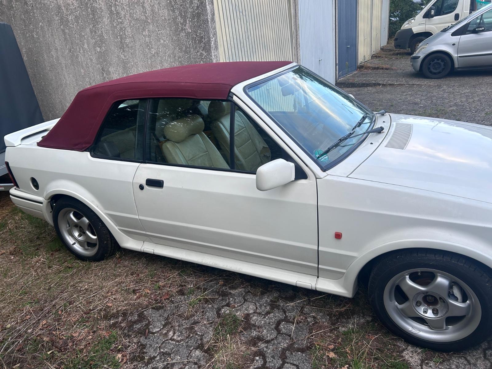 Ford Escort Cabrio Mk 4 "All White" Sonderedition 