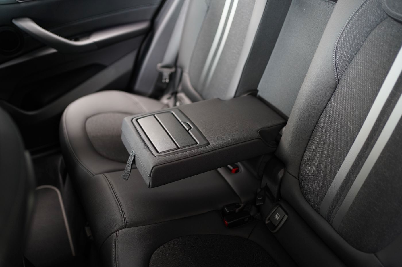 Fahrzeugabbildung BMW X1 xDrive20iA Sport Line +LED+Parkassistent+HiFi