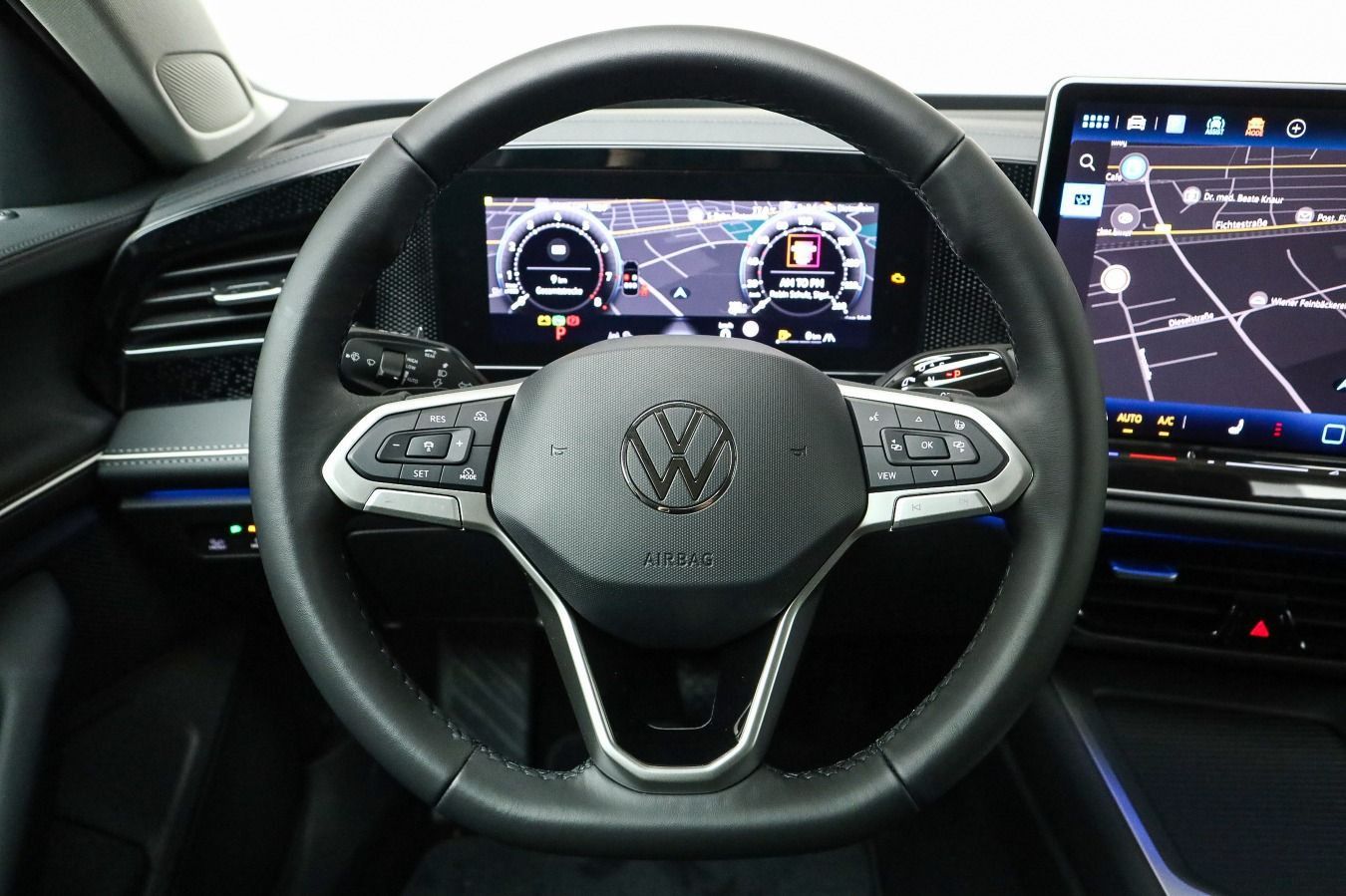 Volkswagen Passat - Bild 12