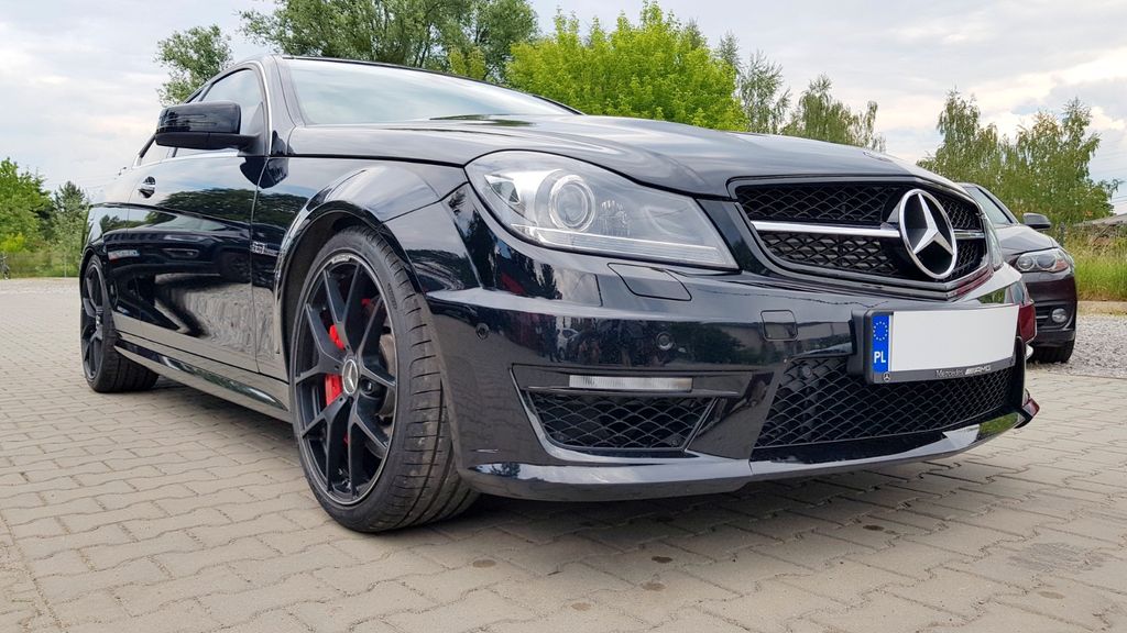 Mercedes-Benz C 63 AMG