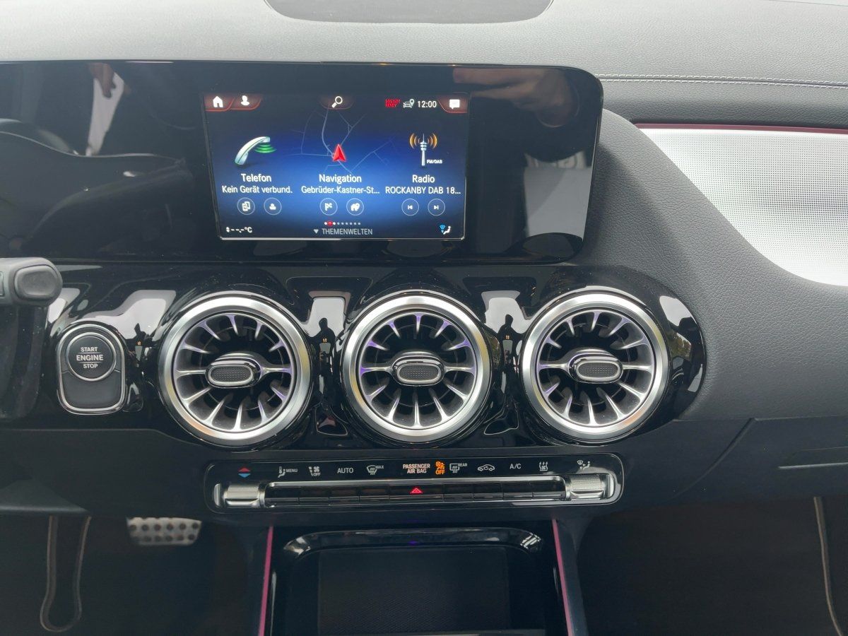 Fahrzeugabbildung Mercedes-Benz B 250 e AMG/Night/Pano/Kamera/LED/18''