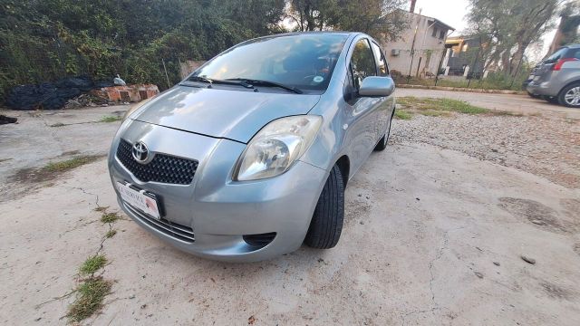 Toyota Yaris 1.0 5 porte Sol X NEOPATENTATI