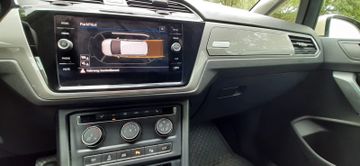 Volkswagen Touran - 10