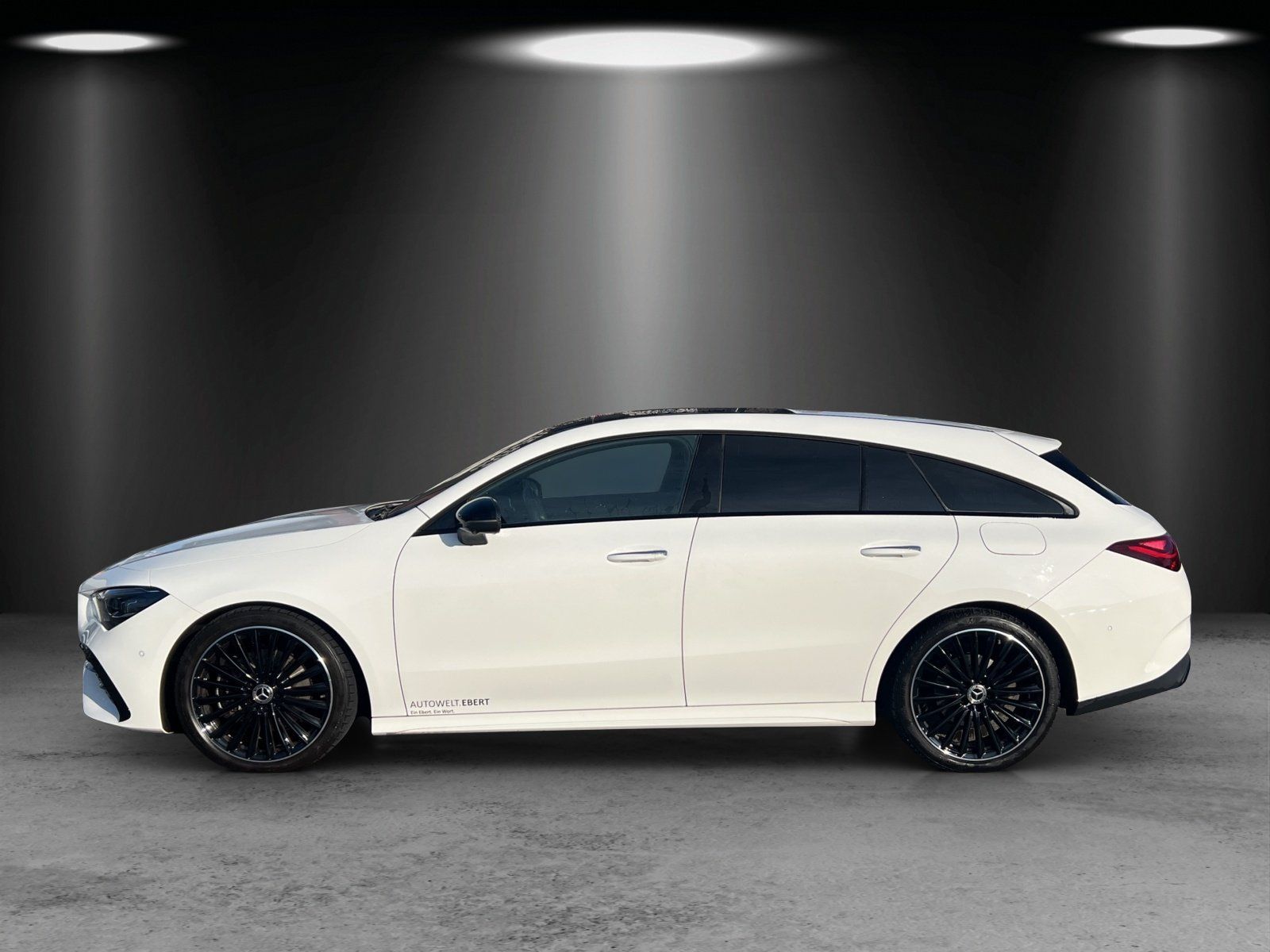 Fahrzeugabbildung Mercedes-Benz CLA 220 d Shooting Brake AMG Burme PANO KeyGo
