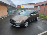 Volvo XC70 Summum AWD 2.4~5 Zylinder - Volvo XC70 aus 2014