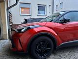 Toyota C-HR 2.0 Hybrid Orange Edition Vollaussta - Toyota C-HR von privat