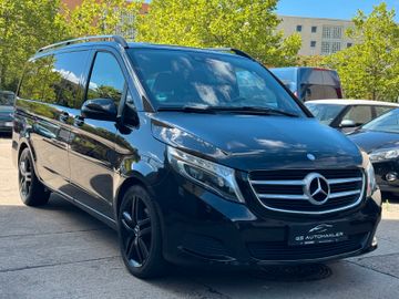 Mercedes V 220 - 4