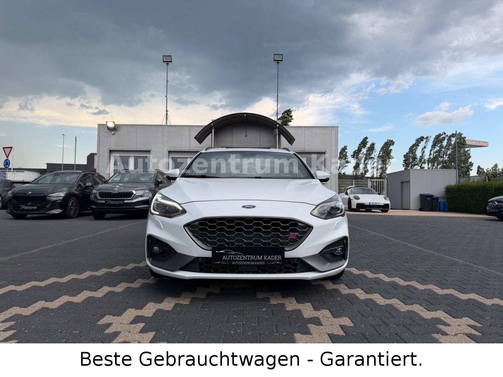 Ford Focus Turnier ST 2.3*R-Kamera*CruiseContr.*Navi*