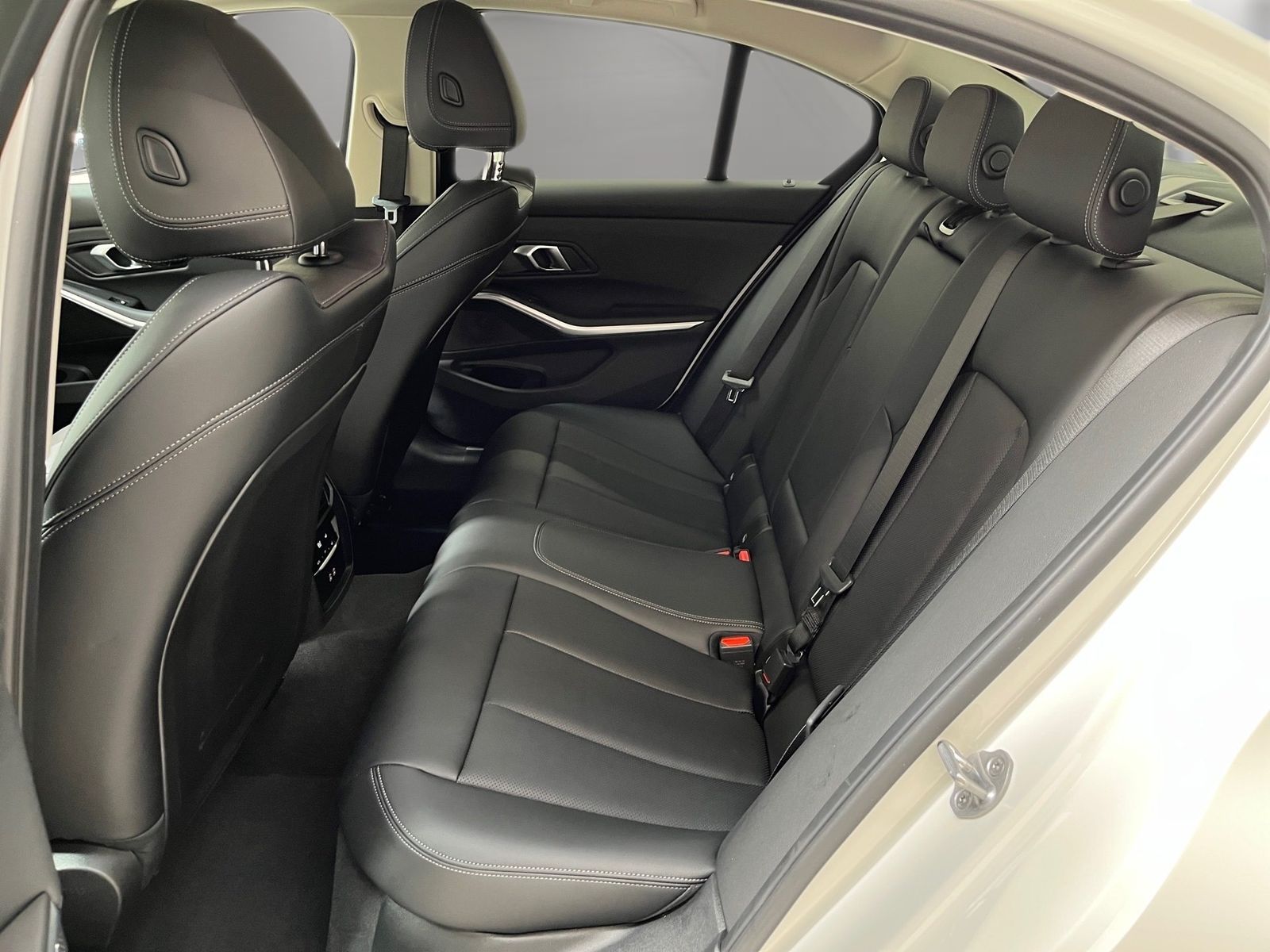 BMW 318 - Bild 13