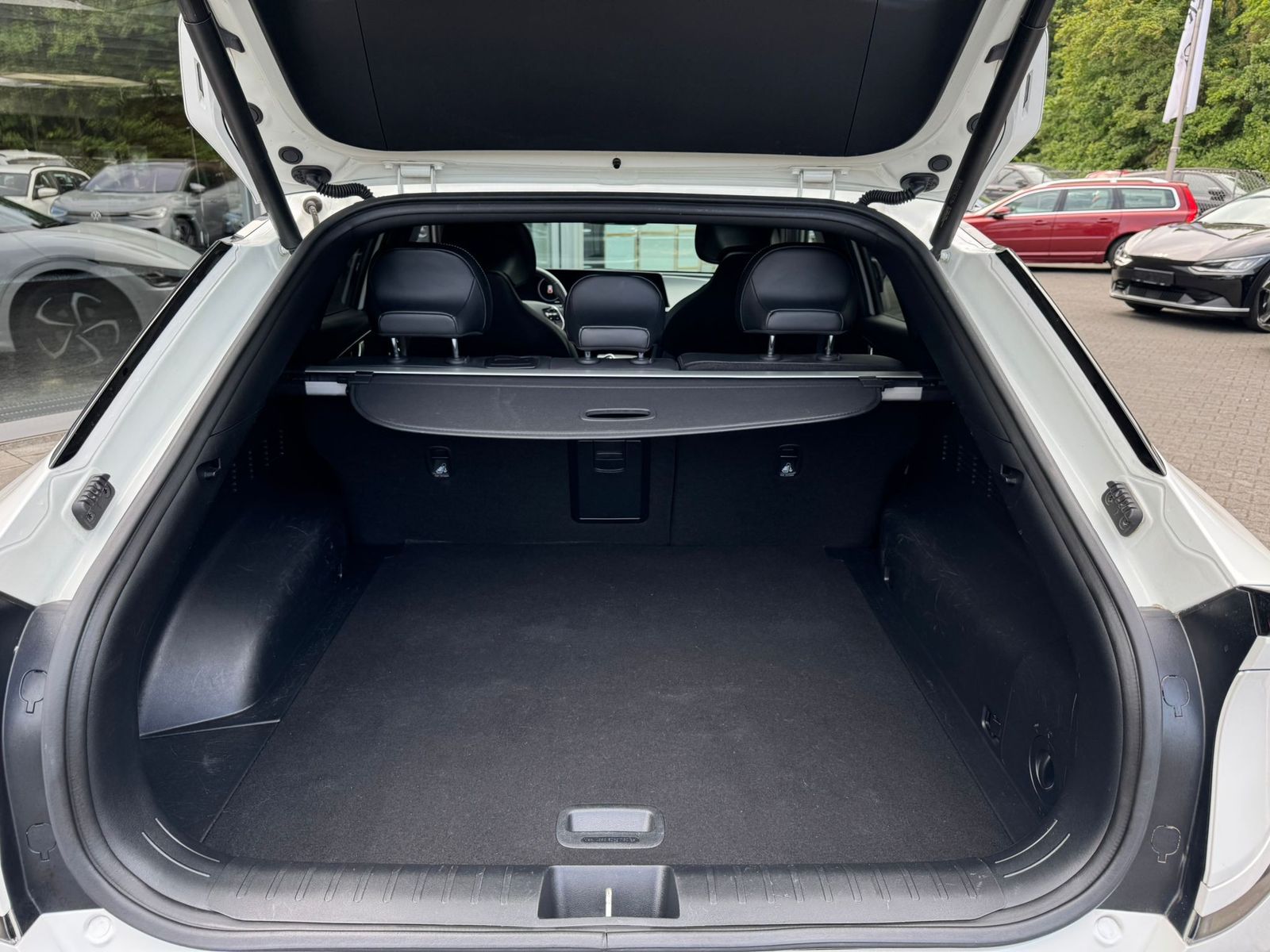 Fahrzeugabbildung Kia EV6 GT-Line 4WD PANO+NAVI+LED+SHZ+HEAD+ACC+360°+