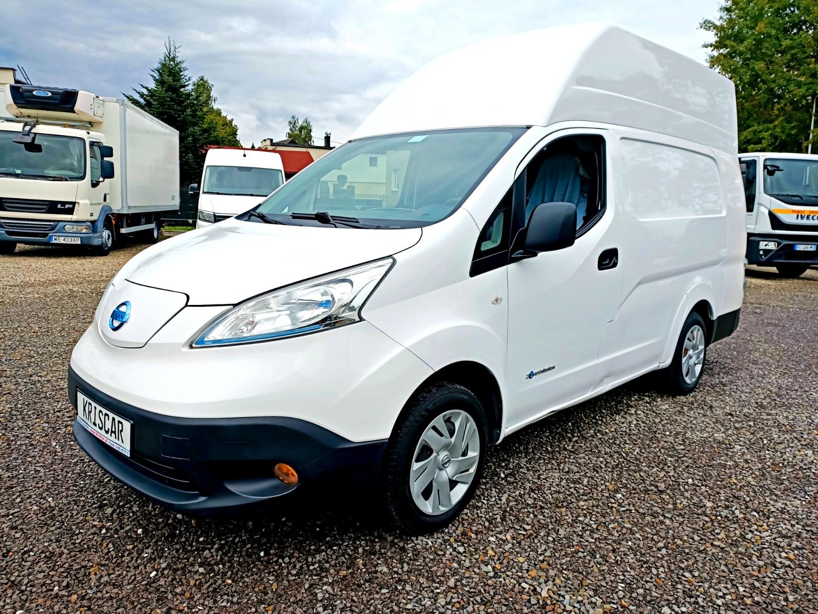 Nissan ENV 200 Maxi ,   AC,