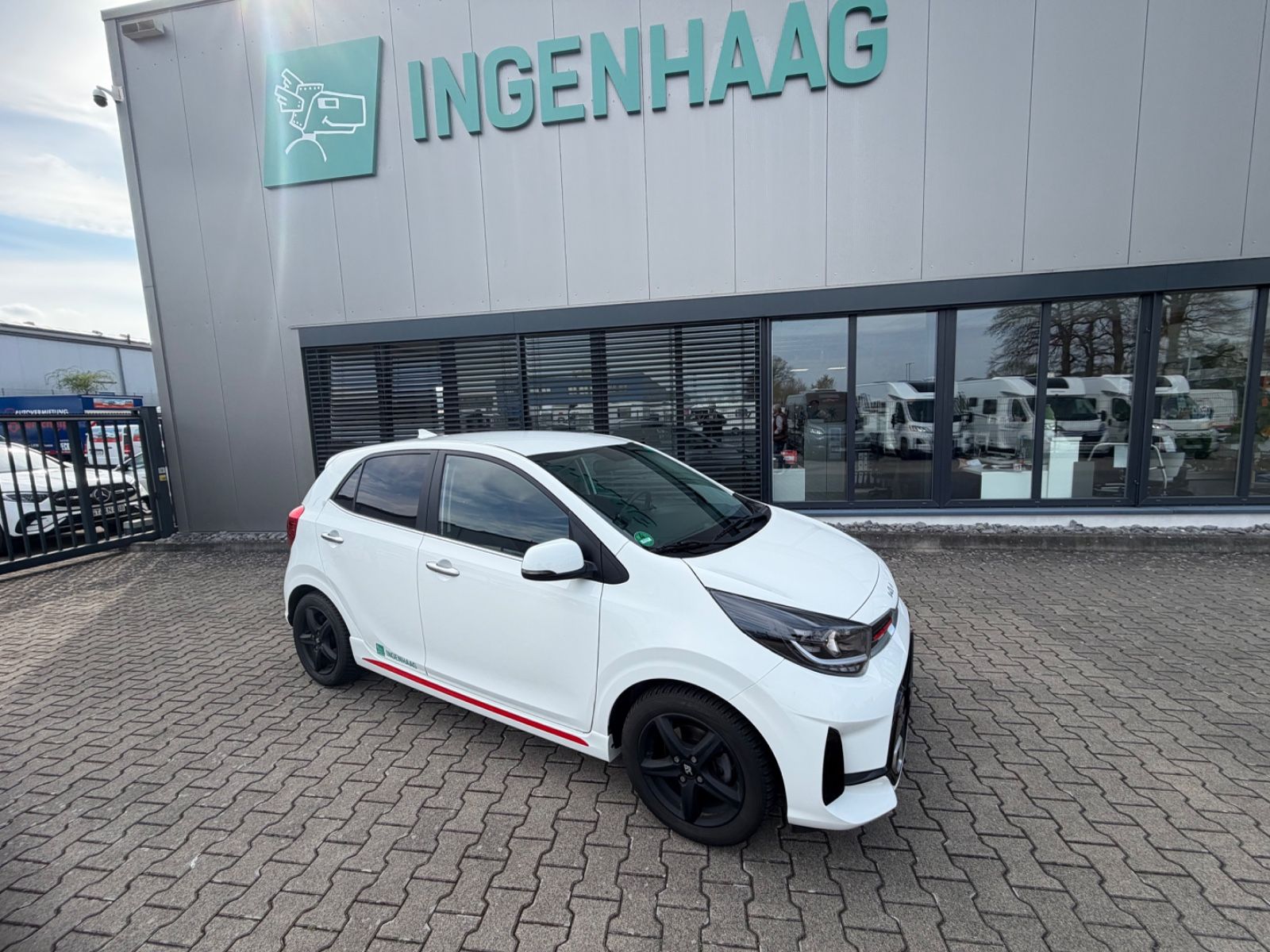 Fahrzeugabbildung Kia Picanto GT-Line / Automatic / Navi / Garantie
