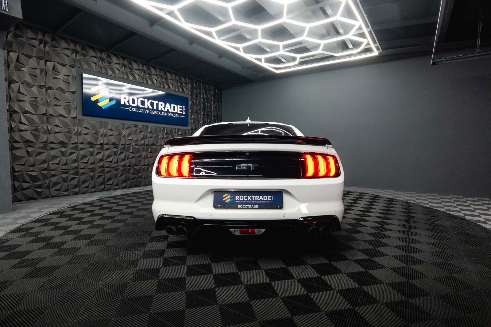 Fahrzeugabbildung Ford Mustang Shelby GT 500 5.0 V8 Performance LED 19%